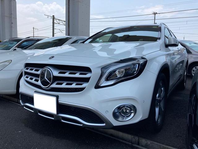 ＧＬＡ２２０　４マチック　４ＷＤ　ナビ　サンルーフ　ＡＴ　ＡＣ　ＡＷ　５名乗り　オーディオ付　電動リアゲート　スマートキー