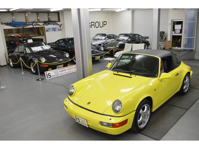 ポルシェ ９１１ ９１１カレラ２　タルガ　整備記録８枚　保証書　整備手帳　取説　ディ―ラー車　オリジナル車　ブラックレザーインテリア　フルパワーシート　シートヒーター　カラーセンターキャップ