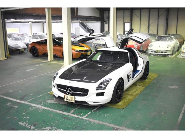 ＳＬＳ ＡＭＧ ＧＴ　ファイナルエディション仕様　記録簿４枚　保証書　整備手帳　取説　ディ―ラー車　パフォーマンスＰＧ　インテリアカーボンＰＧ　カーボンファイバーエンジンカバー　ＯＰ合計１０６７（1枚目）