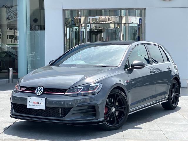 フォルクスワーゲン ゴルフＧＴＩ ＴＣＲ　フォルクスワーゲン認定中古車　１年間保証付き　純正ナビ　ＡＫＲＡＰＯＶＩＣマフラー　ＤＣＣ　デジタルメーター　ＬＥＤヘッドライト　リアビューカメラ　ＡＣＣ　レーンアシスト　サイドアシスト　ＥＴＣ