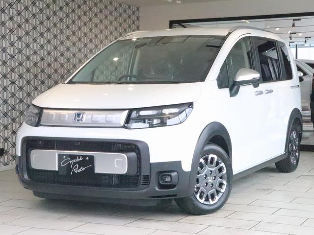 ｅ：ＨＥＶクロスター　登録済未使用車　純正１１．４型ナビＴＶ　マルチビューカメラシステム　両側パワースライドドア　ＬＥＤヘッドライト　ブラインドスポットモニター　ハーフレザーシート　シートヒーター　リアクーラー　専用アルミ