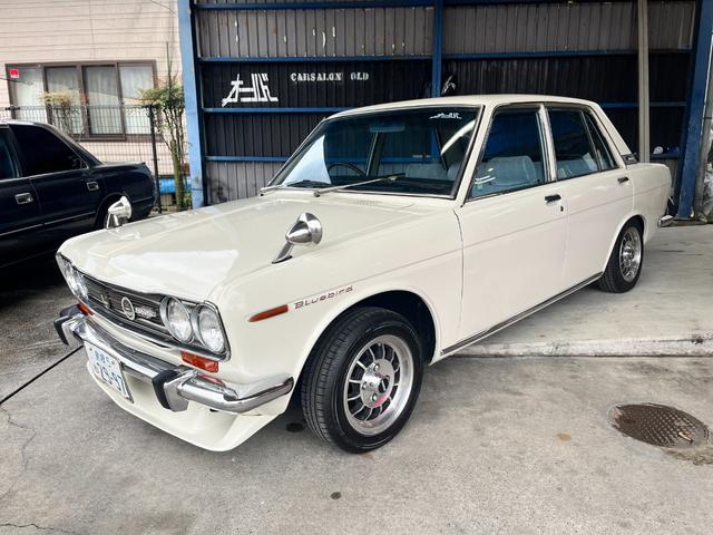 日産 ブルーバード 　１６００ＳＳＳ　カギ２本　サファリバッチ　吊り下げクーラー　新車保証書健在