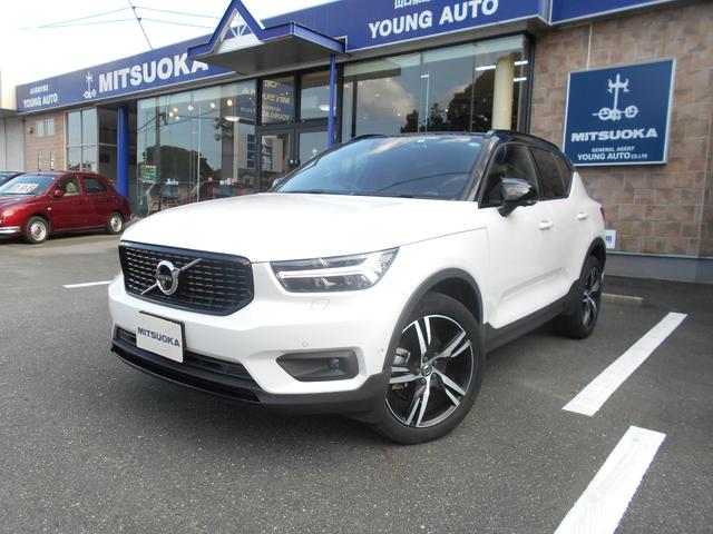 ＸＣ４０ Ｔ４　ＡＷＤ　Ｒデザイン　ハーフレザーシート・前席パワーシート・全席シートヒーター・ステアリングヒーター・パワーテールゲート・クルコン・置くだけ充電・純正９インチナビ・フルセグ・Ｂｌｕｅｔｏｏｔｈ・３６０度カメラ・ＥＴＣ（1枚目）