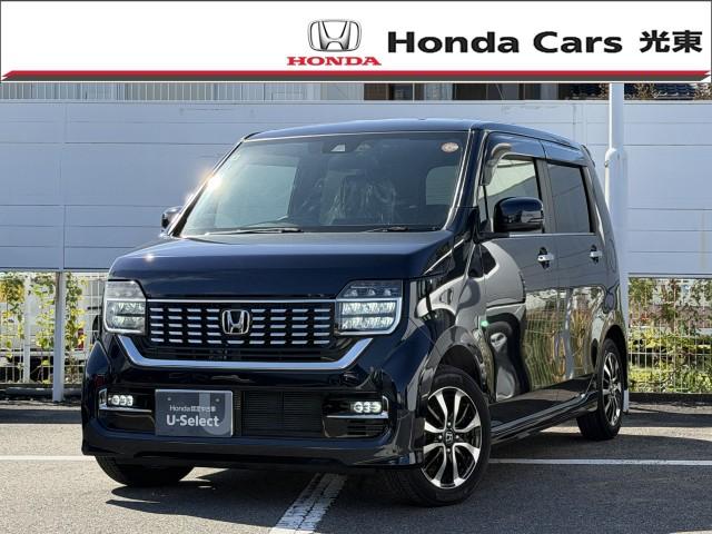 ●純正のメモリーナビを装着しています。 ●ドライブレコーダーを装着しています。