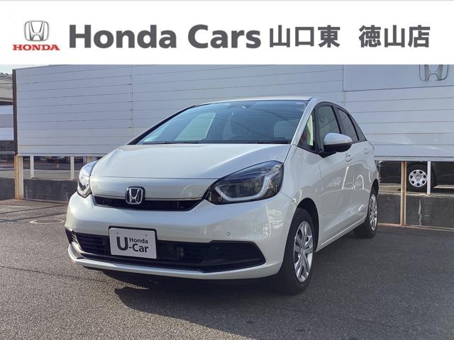 ｅ：ＨＥＶホーム　ギャザズナビ　Ｂｌｕｅｔｏｏｔｈ　バックカメラ　ＥＴＣ　レンタＵＰ　ＡＣＣ　車線維持支援システム　ＣＭＢＳ　両席エアバック　コーナーセンサー　　ＬＥＤライト　Ｂカメラ　禁煙車　ＶＳＡ