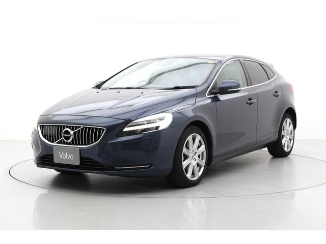 Ｖ４０(ボルボ) Ｔ３　クラシックエディション　ＥＴＣ　バックカメラ　ナビ　クリアランスソナー　オートクルーズコントロール　レーンアシスト　衝突被害軽減システム　アルミホイール　ＬＥＤヘッドランプ　サンルーフ　スマートキー　シートヒーター　ＡＴ 中古車画像