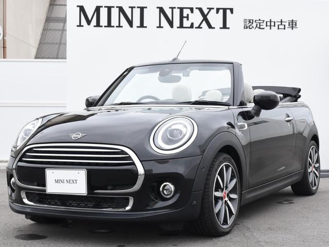 ＭＩＮＩ ＭＩＮＩ クーパー　コンバーチブル　クラシック・トリム　白革　シートヒーター　ＬＥＤヘッドライト　ユニオンジャックテールライト　純正１７ＡＷ　コンフォートアクセス　ＳＯＳコール　純正ＨＤＤナビ　Ｂカメラ　ＰＤＣ　衝突被害軽減ブレーキ　オートライト　ワイパー