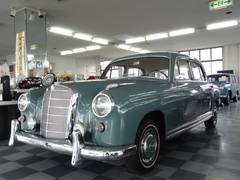 メルセデス・ベンツ　Ｓクラス　メルセデスベンツ　２２０Ｓ