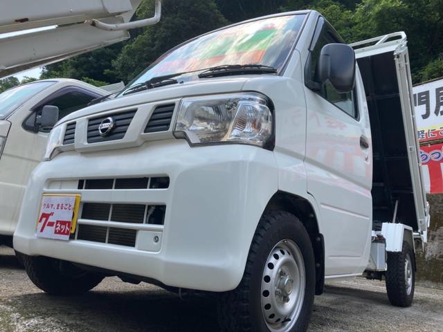 日産 ＮＴ１００クリッパートラック 　ダンプ　４ＷＤ　ＡＴ