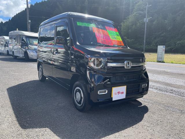 ファン・ホンダセンシング　４ＷＤ　オートマ　バックカメラ　ＥＴＣ　ＬＥＤライト＆フォグ　ナビ　フルセグＴＶ　Ｂｌｕｅｔｏｏｔｈ接続