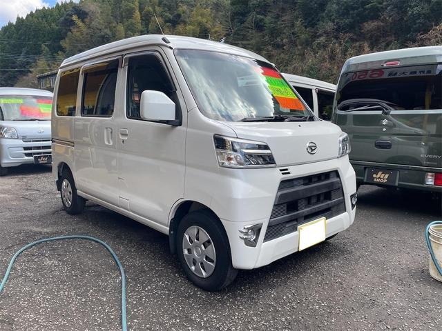 　ワンオーナー　４ＷＤ　ＬＥＤライト＆フォグ　純正オーディオ　キーレス　５速ミッション