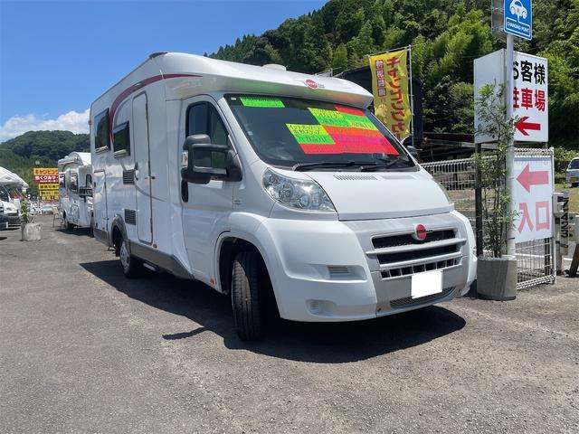 デュカト 　バーストナー社製トラベルバンＴ５７１Ｇ　右ハンドル　２．３ディーゼルターボ　ルーフエアコン　温水ボイラー　ＦＦヒーター　電動ステップ　冷蔵庫　シンク　ドラレコ（1枚目）