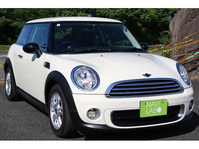 ワン　正規ディーラー車　禁煙　ＣＤ　ＡＵＸ　シートカバー　ＥＴＣ　前後フォグランプ　１５インチアルミホイール　ペッパーホワイト