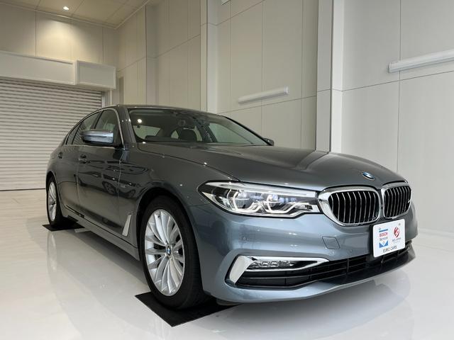 ＢＭＷ ５シリーズ ５２３ｄ　ラグジュアリー　ハイラインパッケージ　純正ｉＤｒｉｖｅナビ