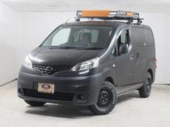 日産　ＮＶ２００バネットバン　ＤＸ　５速ミッション　ＶＡＮＬＩＦＥ−ＳＴＹＬＥ車中泊仕様　室内ウッド調インテリアＬＥＤ照明