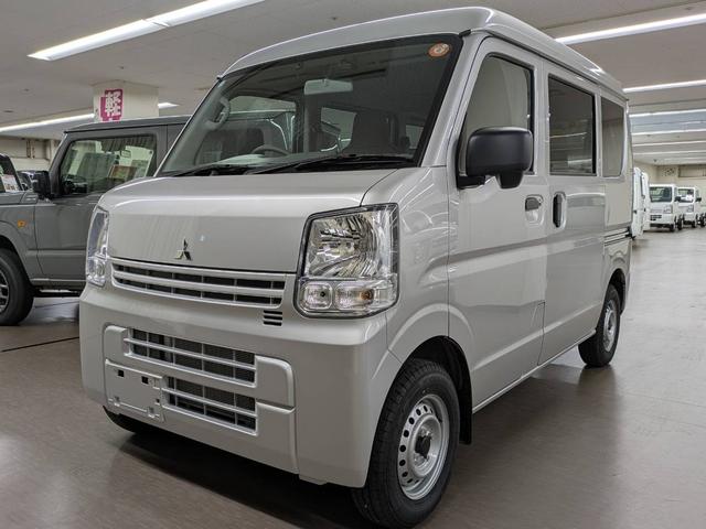 三菱 ミニキャブバン Ｅ　パートタイム４ＷＤ　オートライト　エアコン