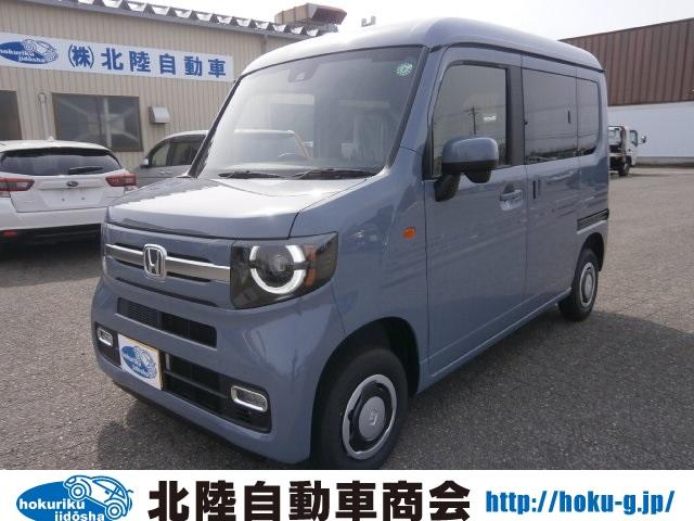 ホンダ Ｎ－ＶＡＮ＋スタイル ファン・ホンダセンシング　届出済未使用車　４ＷＤ　オールシ－ズンマット前後付き