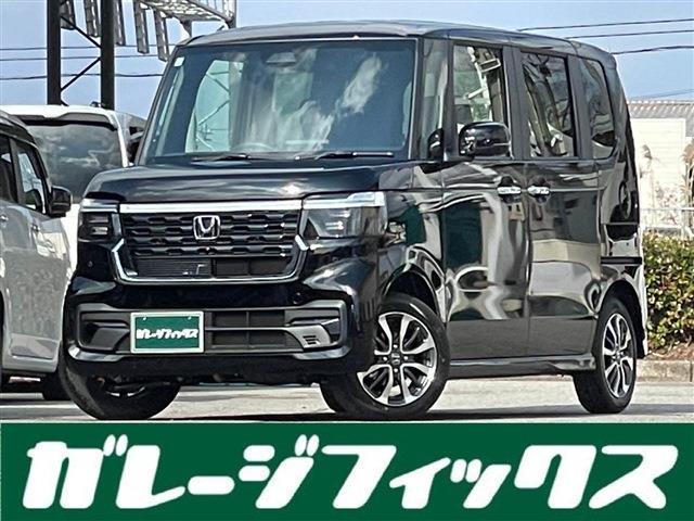 ベースグレード　コンフォートパッケージ　両側電動スライドドア　クリアランスソナー　オートクルーズコントロール　レーンアシスト　衝突被害軽減システム　オートライト　ＬＥＤヘッドランプ　スマートキー
