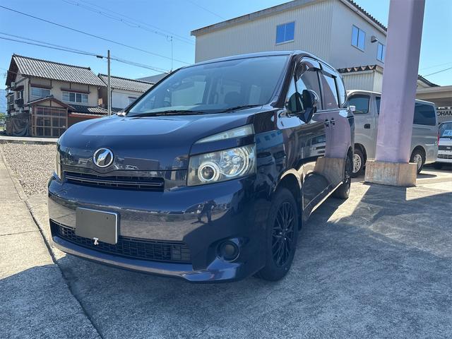 トヨタ ヴォクシー Ｘ　Ｌエディション　４ＷＤ　バックカメラ