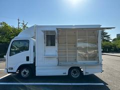 日産　アトラストラック　　移動販売車　２０００Ｗインバーター　発電機収納ＢＯＸ