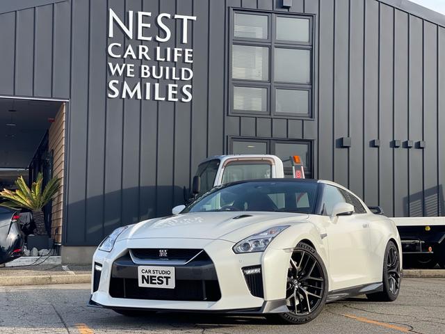 日産 ＧＴ－Ｒ プレミアムエディション　禁煙車　ファッショナブルインテリア　ＢＯＳＥサウンド　クライスジーク可変バルブマフラー　ＮＩＳＭＯスポーツリセッティング　ルーフ・リヤスポイラーラッピング　アップルカープレイ　ＴＶキャンセラー