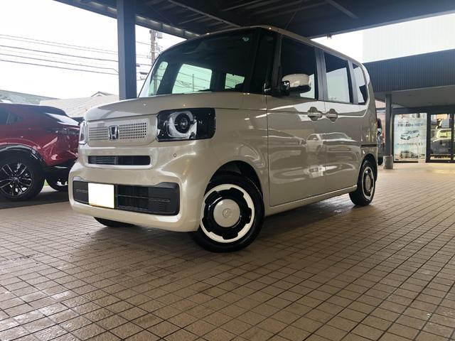 N−BOX(ホンダ) ファッションスタイル 8インチナビ・ブルートゥース・フルセグTV・USB・ラジオチューナー・リアカメラ・ETC・シートヒーター・LED・オートライト・両側パワースライドドア・オートリトラミラー・リア席ロールサンシェード 中古車画像