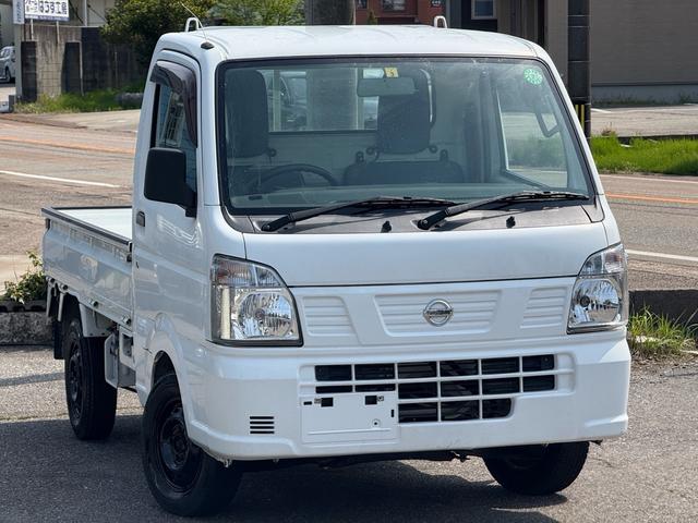 ＤＸ　セレクト４ＷＤ車　エアコン　パワーステアリング　エアバッグ　ＣＤ　ラジオ　三方開