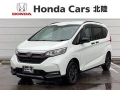 ホンダ　フリード＋ハイブリッド　ハイブリッド　クロスターブラックスタイル　ＨｏｎｄａＳＥＮＳＩＮＧ新車保証試乗禁煙車