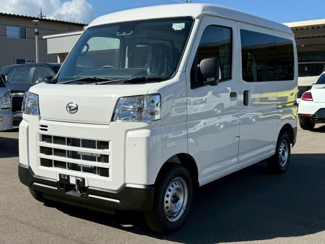 ハイゼットカーゴ ＤＸ　ＳＡＩＩＩ　４ＷＤ　届出済未使用車　衝突被害軽減システム　クリアランスソナー　両側スライドドア　アイドリングストップ　ＥＳＣ　エアコン　パワーステアリング　運転席エアバッグ　助手席エアバッグ（1枚目）