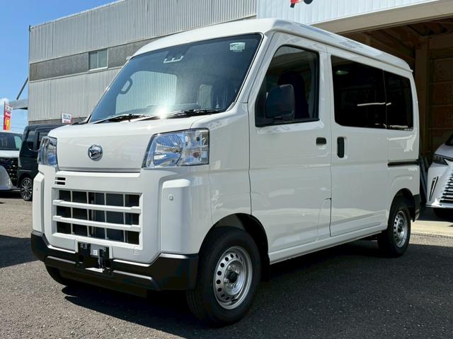 ハイゼットカーゴ ＤＸ　ＳＡＩＩＩ　４ＷＤ　届出済未使用車　衝突被害軽減システム　クリアランスソナー　両側スライドドア　アイドリングストップ　ＥＳＣ　エアコン　パワーステアリング　運転席エアバッグ　助手席エアバッグ（1枚目）