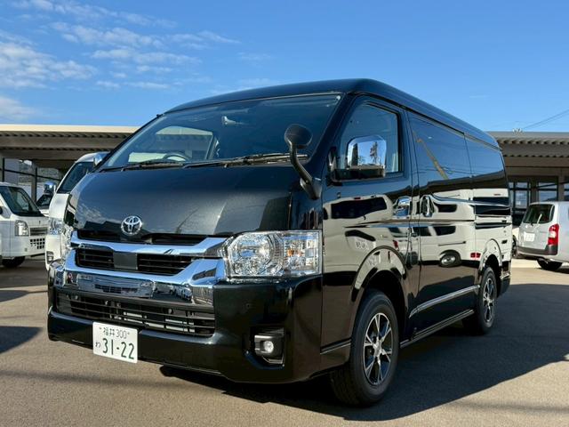 ハイエースワゴン(トヨタ) ＧＬ　４ＷＤ　ビジネス送迎車　１０人乗り　パノラミックビューモニター　デジタルインナーミラー　レーンアシスト　両側電動スライドドア　スマートキー　オットマン　アルミホイール　フロアマット　ＥＳＣ 中古車画像