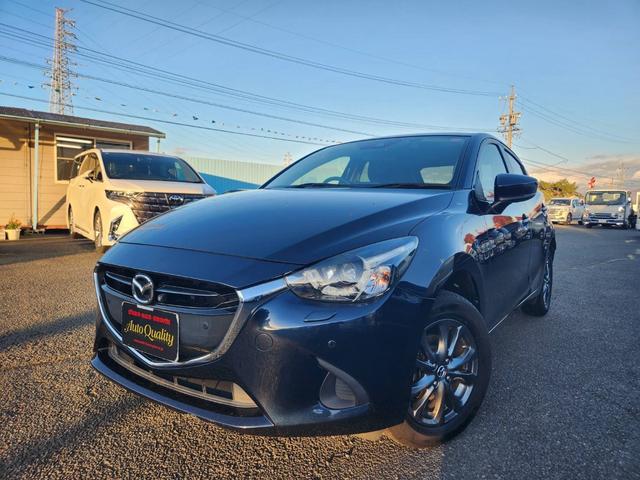 デミオ 15Sツーリング クリアランスソナー LEDヘッドランプ スマートキー 衝突被害軽減システム 盗難防止 Bluetooth接続 シートヒーター アイドリングストップ Bカメラ 4WD オートエアコン ETC(1枚目)