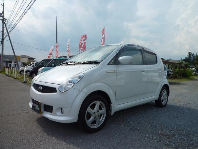 スバル Ｒ２ カスタムＲ　４ＷＤ　ＣＶＴ　ＣＤ