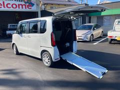 ホンダ　Ｎ−ＢＯＸ　スロープ　４ＷＤ　届出済未使用車　９型ホンダコネクトナビ