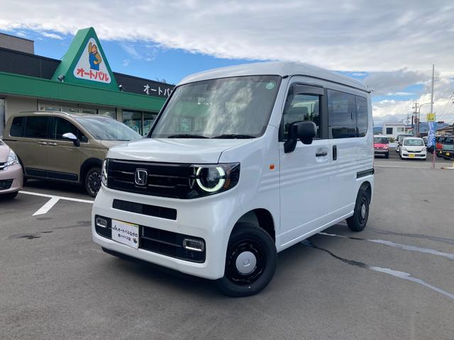 N−VAN(ホンダ) ファン スタイル+ネイチャー 4WD デモアップ オーディオレス CVT ホンダセンシング クリアランスソナー アダプティブクルーズコントロール レーンアシスト オートハイビーム バックカメラ 両側スライドドア スマートキー 電動格納ミラー 中古車画像