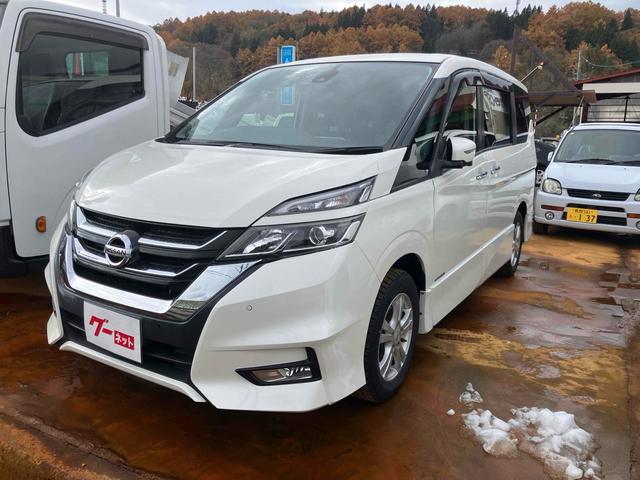 ナビ搭載！迷う道も知らない道も安心して走れます！ アイドリングストップ　電動格納ミラー　後席モニター　３列シート　ＣＶＴ