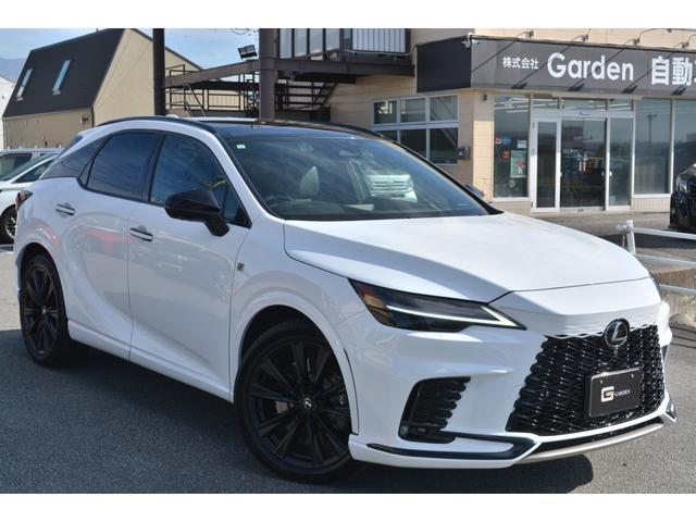 ＲＸ(レクサス) ＲＸ５００ｈ　Ｆスポーツパフォーマンス　メーカー１４型ナビ　フルセグ　パノラミックビュー　マークレビンソン　パノラミックルーフ　衝突軽減ブレーキ　前席パワーシート　全席シートヒーター　エアコンシート　ワイヤレス充電　ＢＳＭ　スマートキー×３ 中古車画像