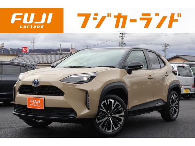 トヨタ ヤリスクロス ハイブリッドＺ　４ＷＤ　純正ディスプレイオーディオ　パノラミックビューモニター　ブラウンハーフレザーシート　パワーバックドア　ブラインドスポットモニター　ＬＥＤヘッドライト　クルーズコントロール　前席シートヒーター