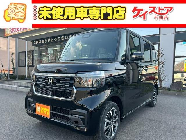 ホンダ Ｎ－ＢＯＸカスタム ベースグレード　届出済未使用車　４ＷＤ　ＣＶＴ　バックカメラ　両側電動スライドドア　クリアランスソナー　オートクルーズコントロール　レーンアシスト　衝突被害軽減システム　オートライト　ＬＥＤヘッドランプ　スマートキー