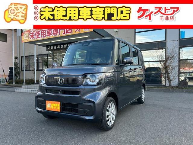 ベースグレード　届出済未使用車　４ＷＤ　ＣＶＴ　バックカメラ　両側スライド・片側電動　クリアランスソナー　オートクルーズコントロール　レーンアシスト　衝突被害軽減システム　オートライト　ＬＥＤヘッドランプ