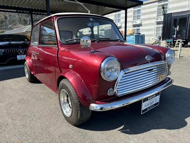 ＭＩＮＩ 　ハヤシレーシング１０インチ　左ハンドル　センターマフラー　センターメーター　１０００ｃｃ　エアクリ　６５Ｄ純正デスビ　６５Ｄルーカスデスキャップ　６５Ｄデスローター　ゴールドコイル（1枚目）