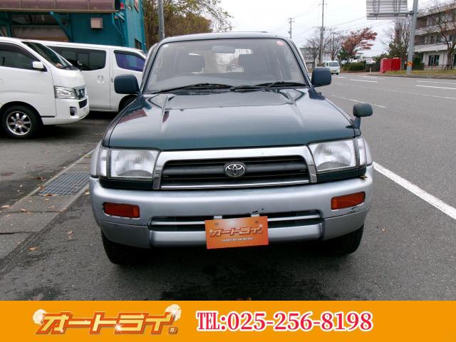 ハイラックスサーフ(トヨタ) 　４ＷＤ　オーディオ　サンルーフ　１６インチ　ＡＷ　サイドステップ　マニュアルトランスミッション 中古車画像