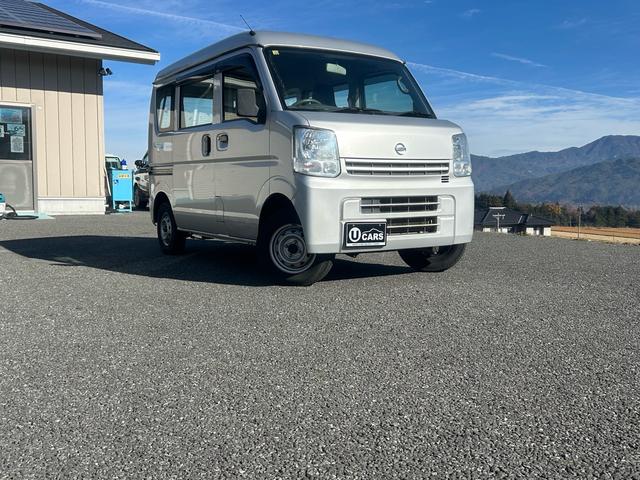 ＮＶ１００クリッパーバン(日産) ＤＸ　正規ＡＡ仕入れ★第三者機関査定済み★実走行★車検２年★法定整備★４ＷＤ★マニュアル★ハイルーフ★黒ナンバー取得もお任せください★エアバック★ 中古車画像