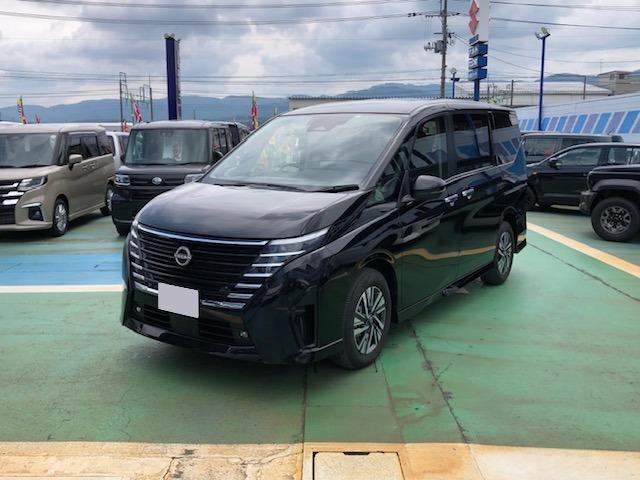 セレナ(日産) ハイウェイスターＶ　１２．３型ナビＴＶ　アラウンドビューモニター　ＥＴＣ　両側パワースライドドア　ＬＥＤヘッドライト　エマージェンシーブレーキ 中古車画像