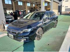 レヴォーグ  中古車画像