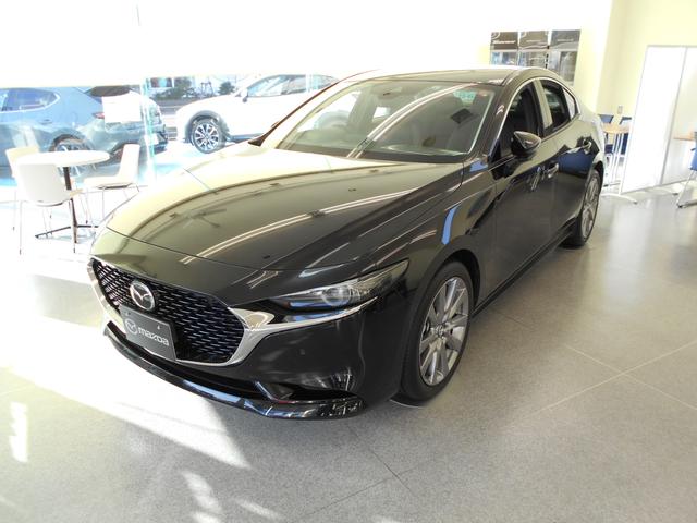 ＭＡＺＤＡ３セダン(マツダ) ＸＤ　Ｌパッケージ　メーカーオプション　・スーパーＵＶカットガラス（フロントドア）＋ＩＲカットガラス 中古車画像