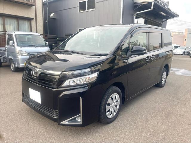 トヨタ ヴォクシー 2014年モデル X 4WD (7人乗り)の価格・性能 トヨタ ヴォクシー 2014年モデル X 4WD (7人乗り)の価格・性能