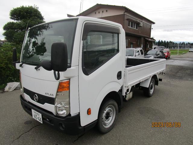 アトラストラック(日産) ４ＷＤ　リヤシングルタイヤ　積載量１４００ｋｇ 中古車画像