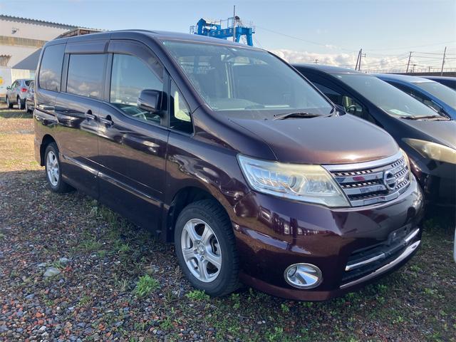 ハイウェイスター　４ＷＤ　エアコン　スマートキー　ＡＢＳ　アルミホイール　盗難防止システム　衝突安全ボディ　ＨＩＤ　３列シート　フルフラット　ウォークスルー