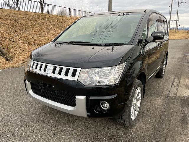 三菱 デリカＤ：５ Ｇ　パワーパッケージ　４ＷＤ　１８インチアルミホイール